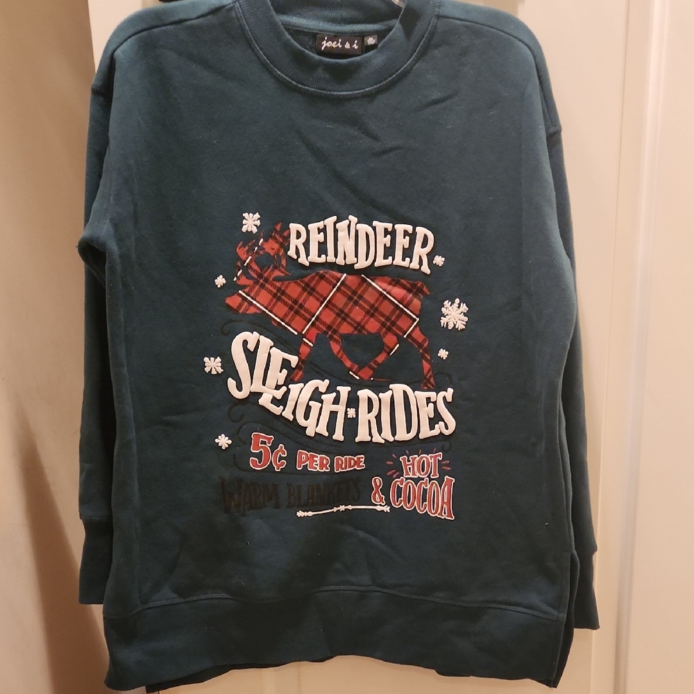 Joei & I Medium Festive  Reindeer Sweatshirt - Dark Green